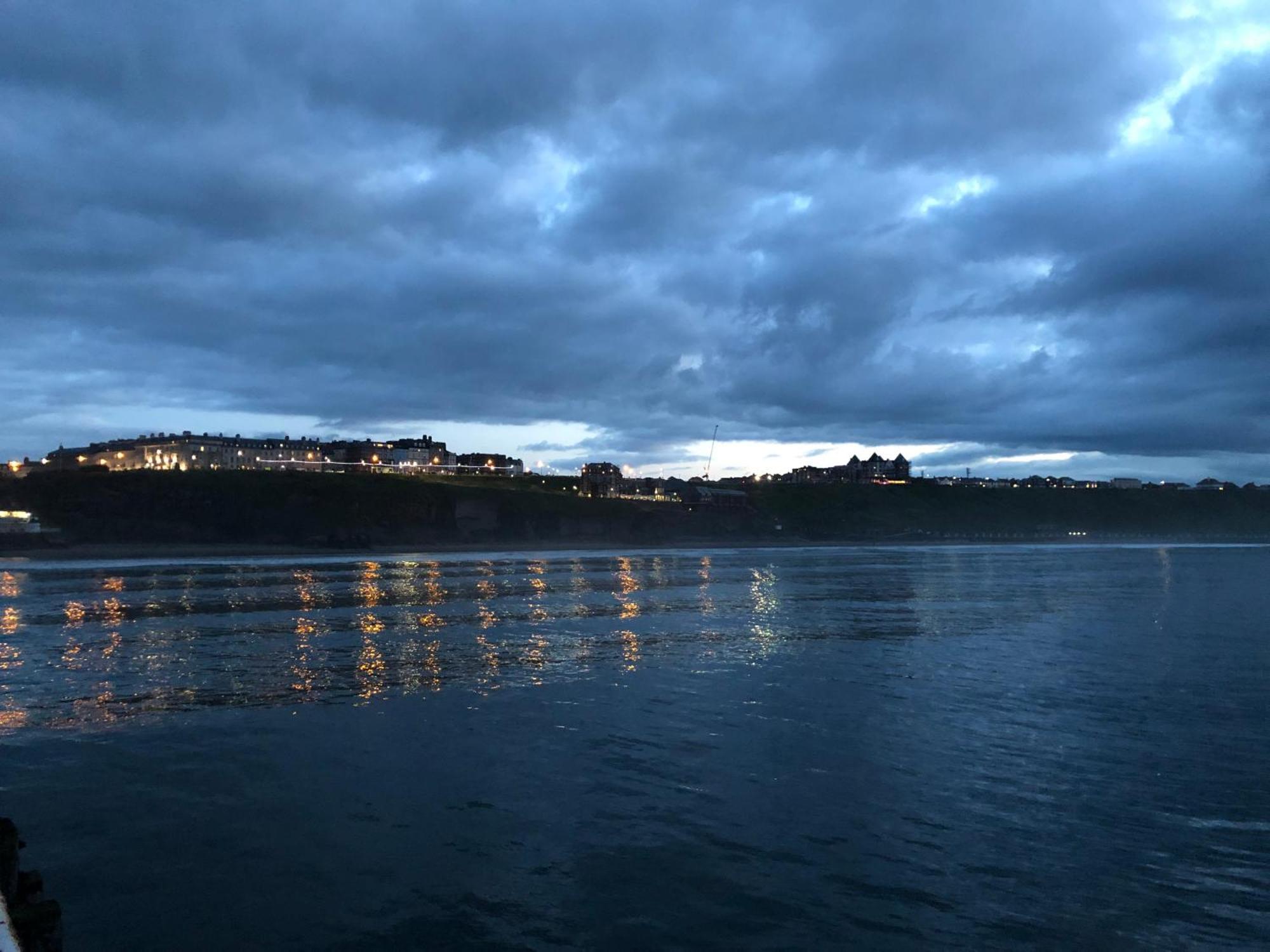 Villa Retro Retreat, Sea View, Free Parking & Ev Plug-In Whitby Esterno foto