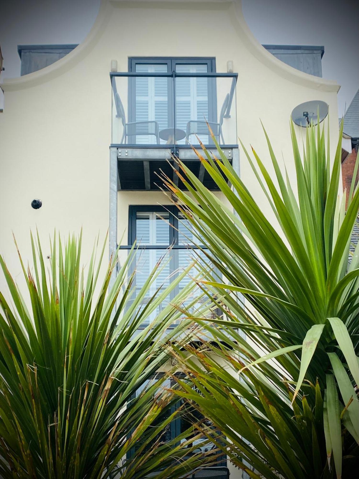 Villa Retro Retreat, Sea View, Free Parking & Ev Plug-In Whitby Esterno foto