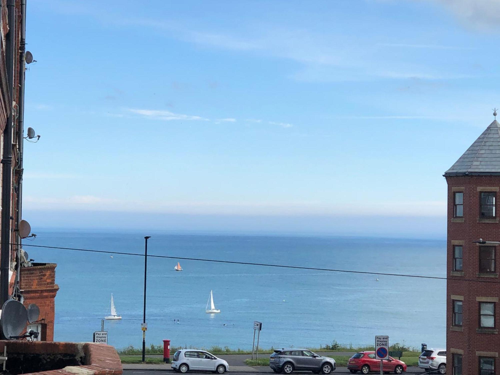 Villa Retro Retreat, Sea View, Free Parking & Ev Plug-In Whitby Esterno foto