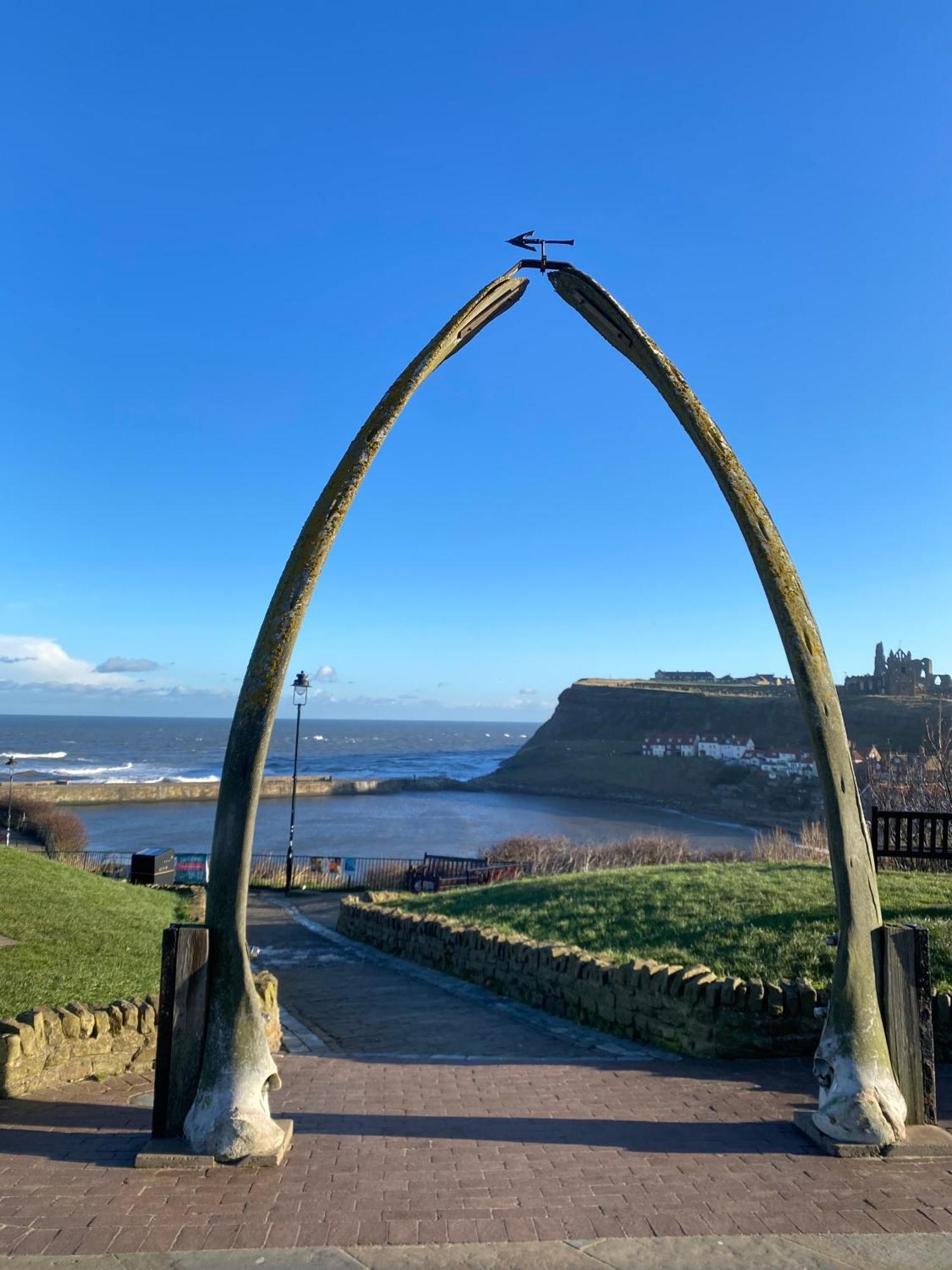 Villa Retro Retreat, Sea View, Free Parking & Ev Plug-In Whitby Esterno foto
